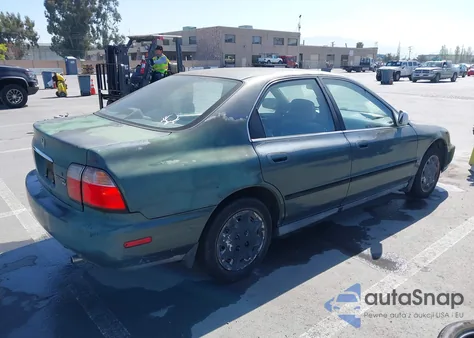 1997 Honda Accord Lx from USA, damaged, VIN 1HGCD5637VA212185